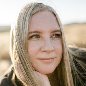 Leah Curtis